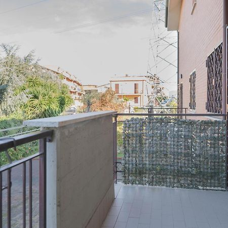 Casa Ghandi Vicino A Roma Con Box Auto E Wi-Fi Monterotondo  Exteriör bild