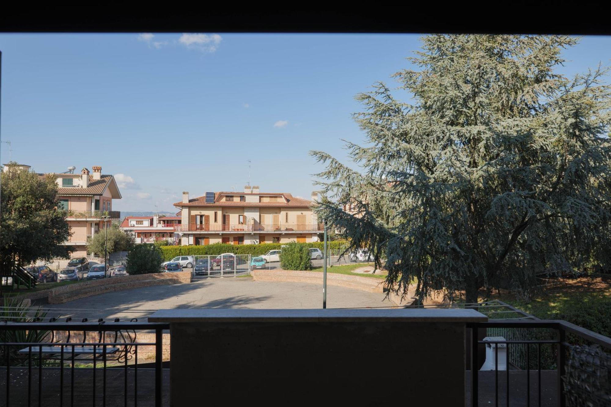 Casa Ghandi Vicino A Roma Con Box Auto E Wi-Fi Monterotondo  Exteriör bild